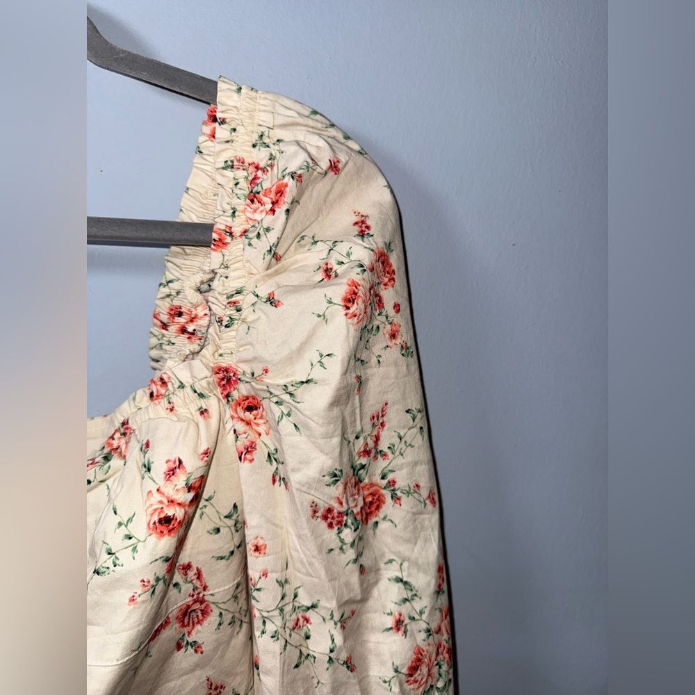 We wore what women’s floral ruched cup crop top size Small NWT feminine romantic - Picture 3 of 10